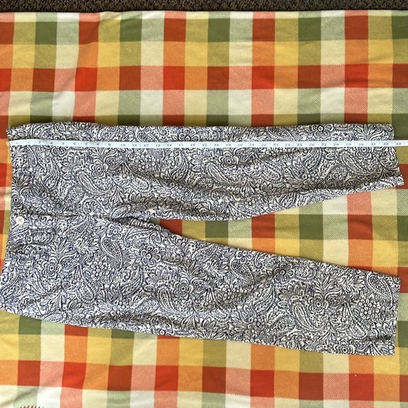 Talbots‎ Petites Floral Pants - Picture 8 of 8
